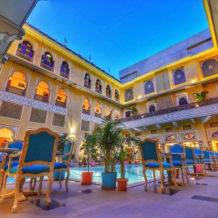 Nirbana Palace - A Heritage Hotel And Spa Dźajpur Zewnętrze zdjęcie