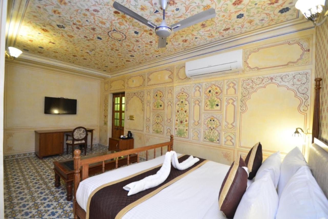 Nirbana Palace - A Heritage Hotel And Spa Dźajpur Zewnętrze zdjęcie