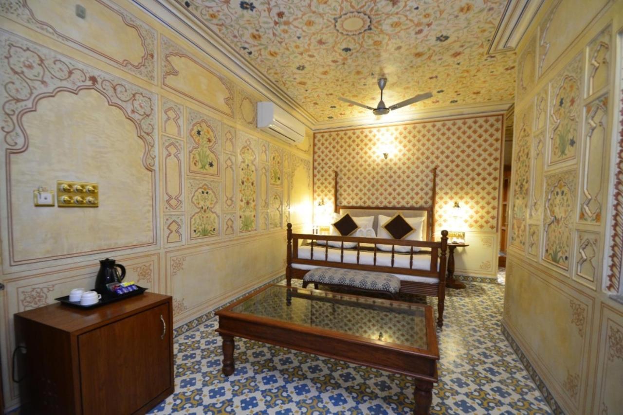 Nirbana Palace - A Heritage Hotel And Spa Dźajpur Zewnętrze zdjęcie