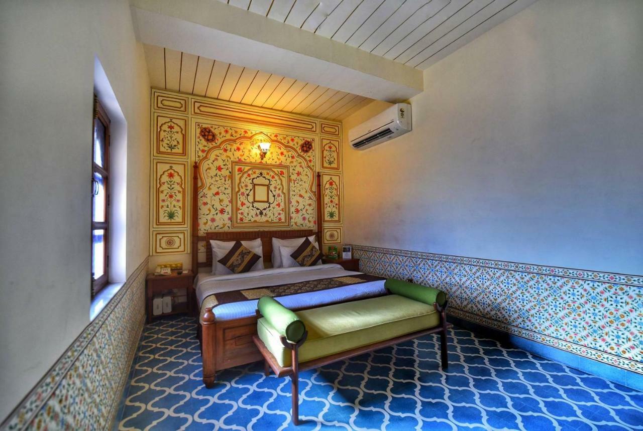 Nirbana Palace - A Heritage Hotel And Spa Dźajpur Zewnętrze zdjęcie