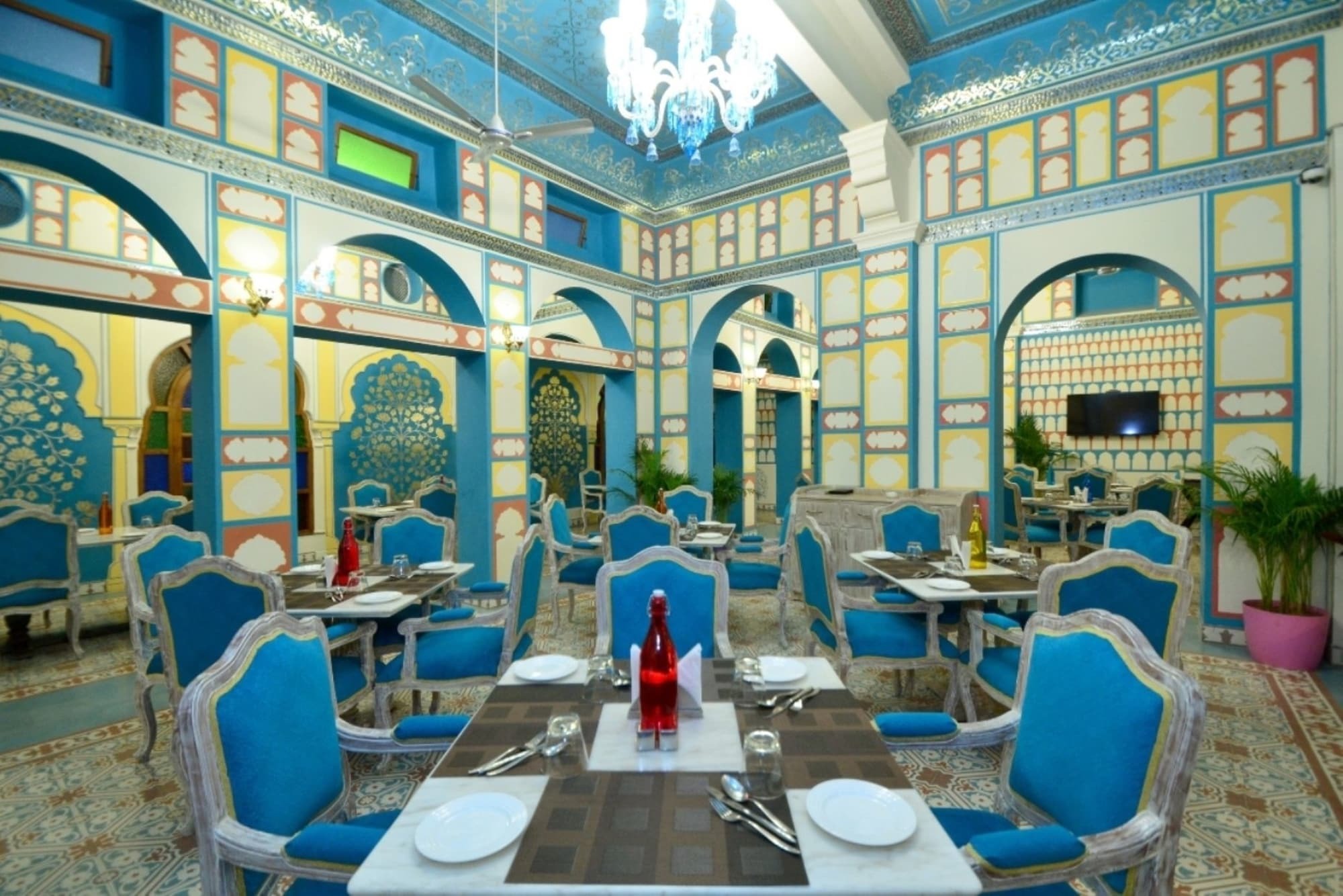 Nirbana Palace - A Heritage Hotel And Spa Dźajpur Zewnętrze zdjęcie
